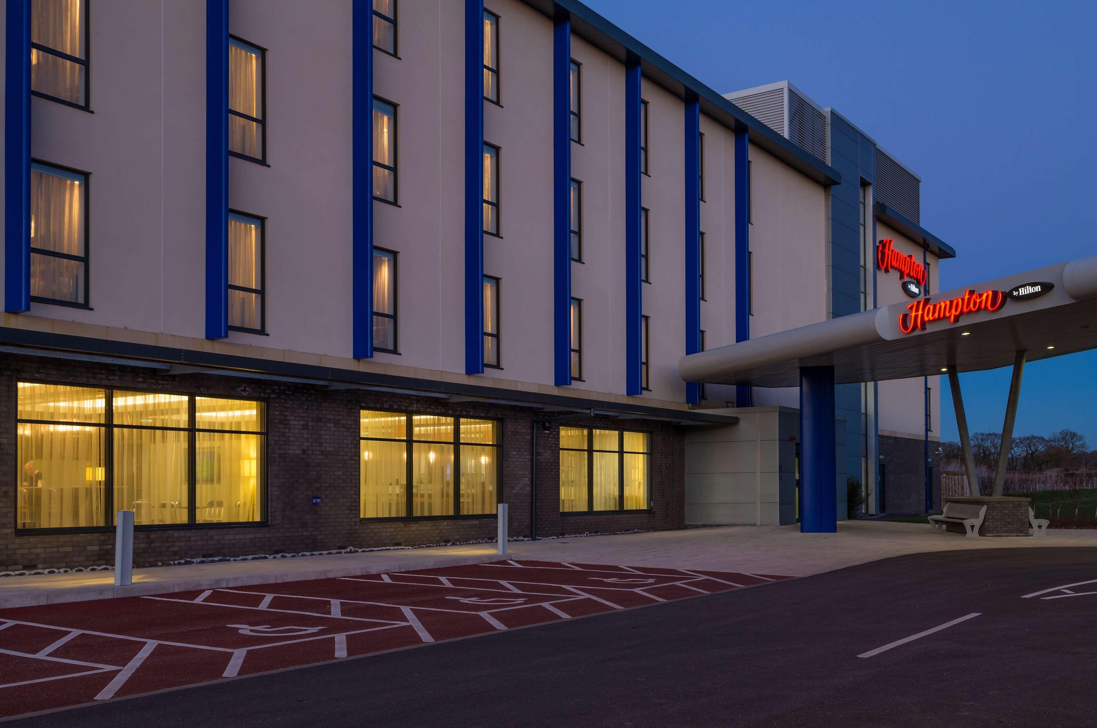 Готель Hampton By Hilton Exeter Airport Woodbury Екстер'єр фото