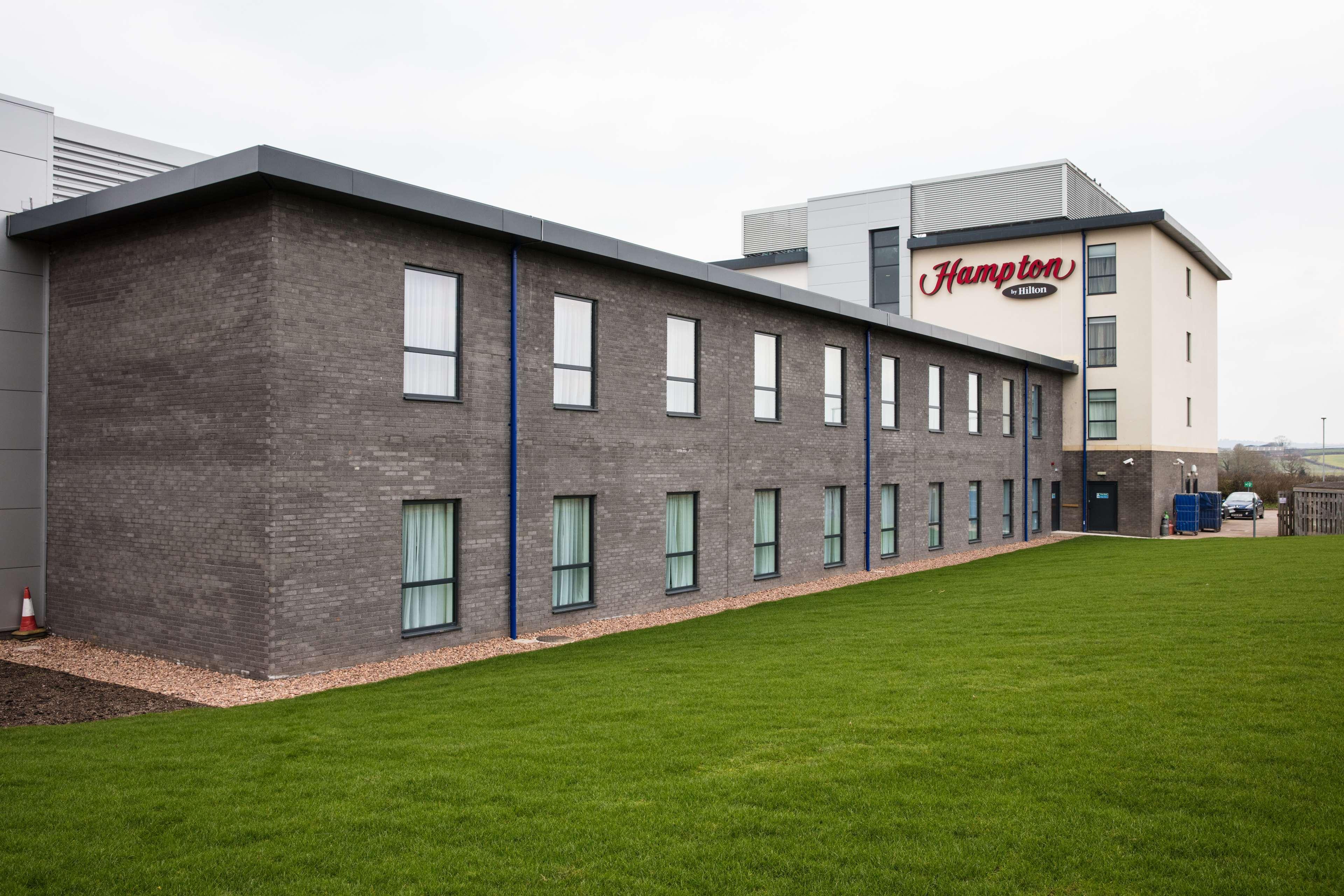Готель Hampton By Hilton Exeter Airport Woodbury Екстер'єр фото